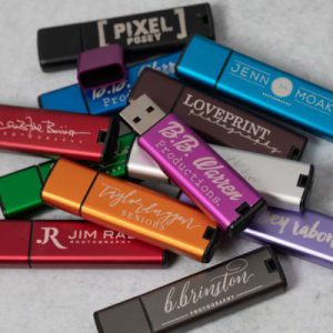 Flash Drive เหล็ก ของขวัญ สุดพิเศษ สุดหรู ยอดนิยมที่สุดในเวลานี้ ส่งฟรี