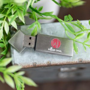 Flash Drive เหล็ก สั่งผลิต Premium สุดหรู ยอดฮิตที่สุดในเวลานี้ ราคาดี