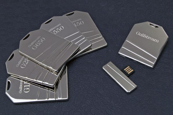 Flash Drive การ์ด พรีเมี่ยม สุดหรู ราคาดีที่สุด ยอดนิยมที่สุดในเวลานี้