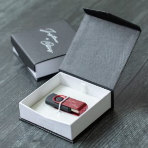 Flash Drive เหล็ก ของขวัญวันปีใหม่ พรีเมี่ยม สุดหรู ราคาดีที่สุด ส่งฟรี
