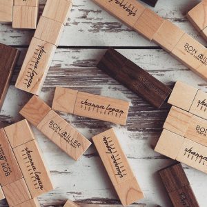 Flash Drive ไม้ ของขวัญ ขั้นต่ำน้อย สุดหรู สินค้าขายดี ส่งฟรี